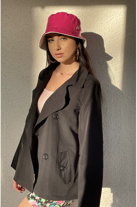 Superbe petit paletot noir, les classiques de la mode. Dressing fashion de modeuse - 1